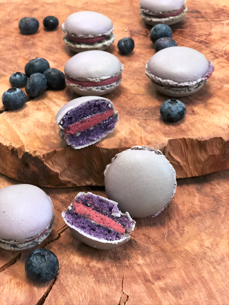 lilane Macarons und Blaubeeren