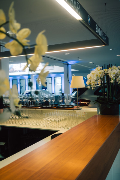 Cocktail Catering Bmw Frankfurt – GOOSE Gourmet