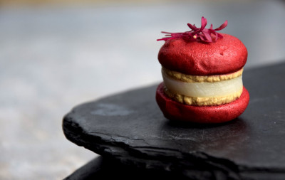 Kleines rotes Canape
