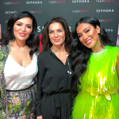 Gäste des Sephora Events mit der Influencerin Huda Kattan